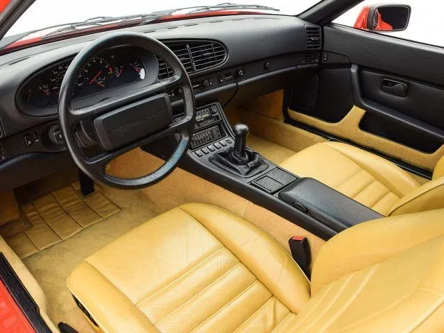 Interior Porsche 944