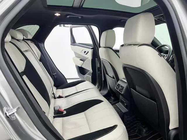 Interior Parte Trasera Land Rover Velar SV Autobiography Dynamic Edition