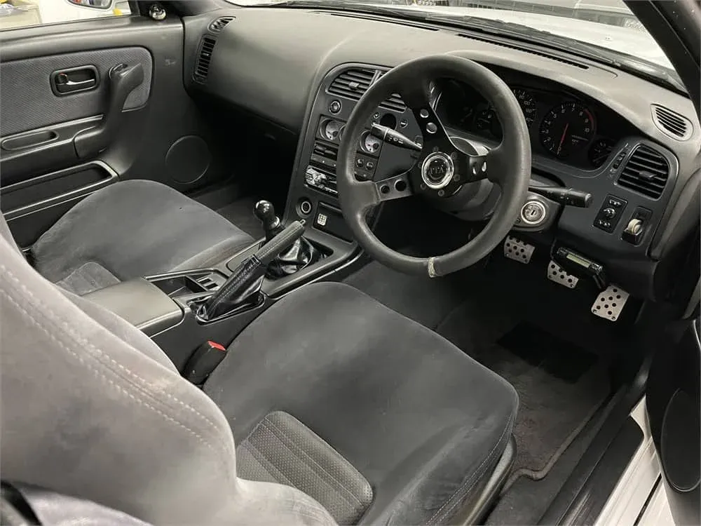 Interior Nissan Skyline GTR R33