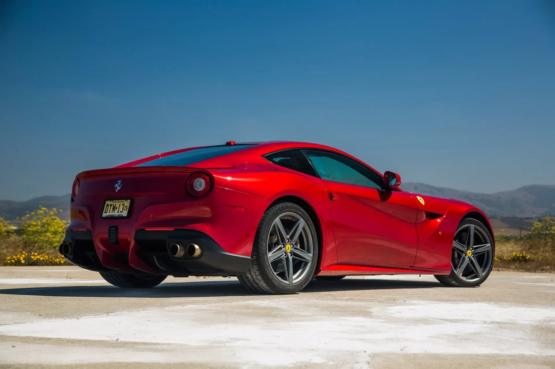 Parte Trasera Ferrari F12 Berlinetta Rojo