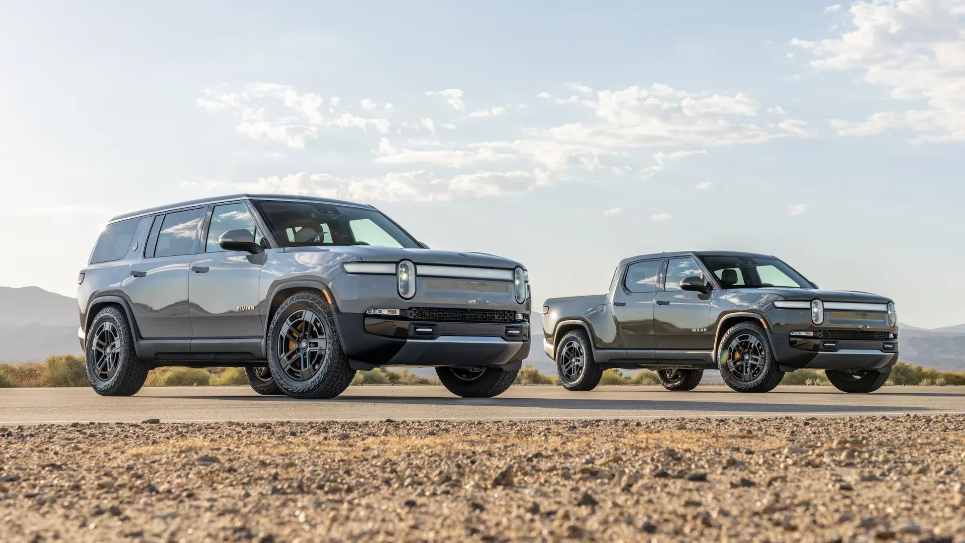 Rivian R1T y R1S Gris