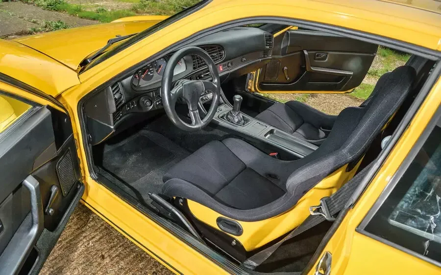 Interior Porsche 968 Club Sport