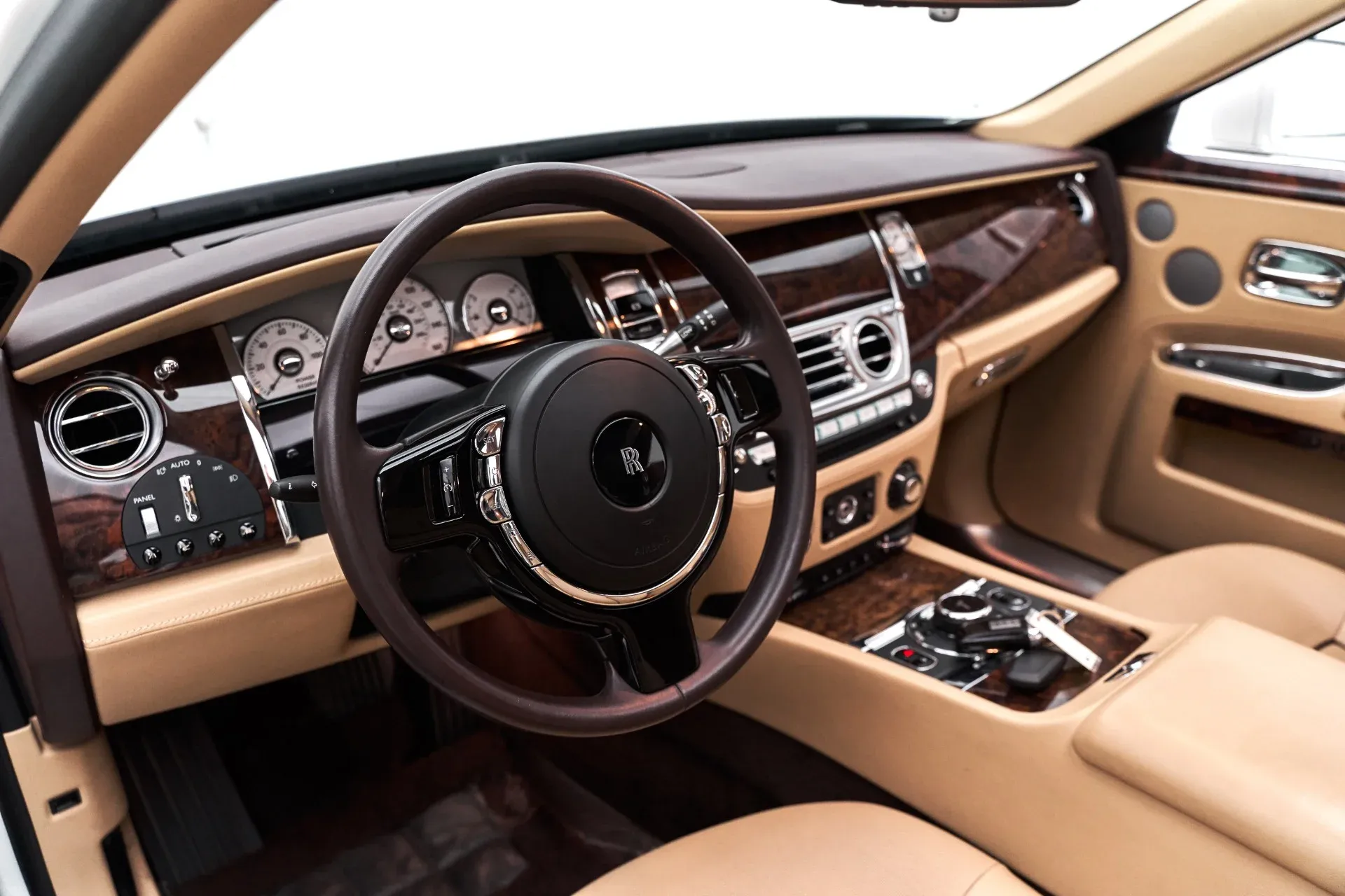 Interior Rolls-Royce Ghost 2014