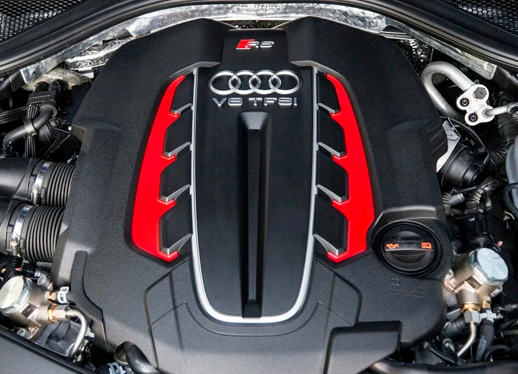 Motor V8 Audi RS7 2014