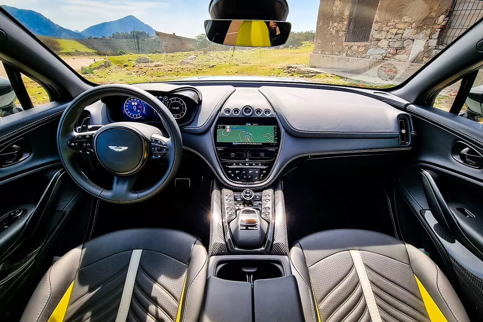 Interior Aston Martin DBX 707