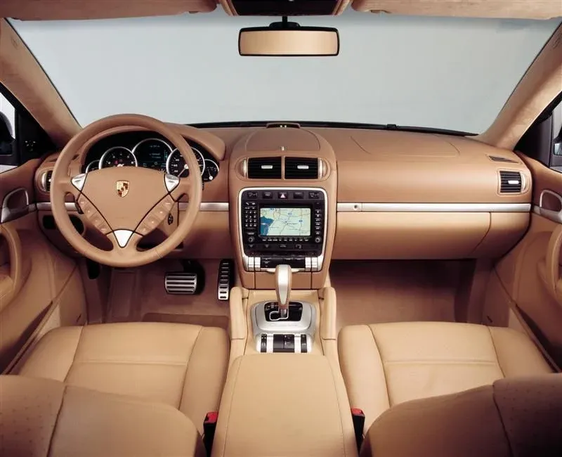 Interior Porsche Cayenne Turbo S 2006