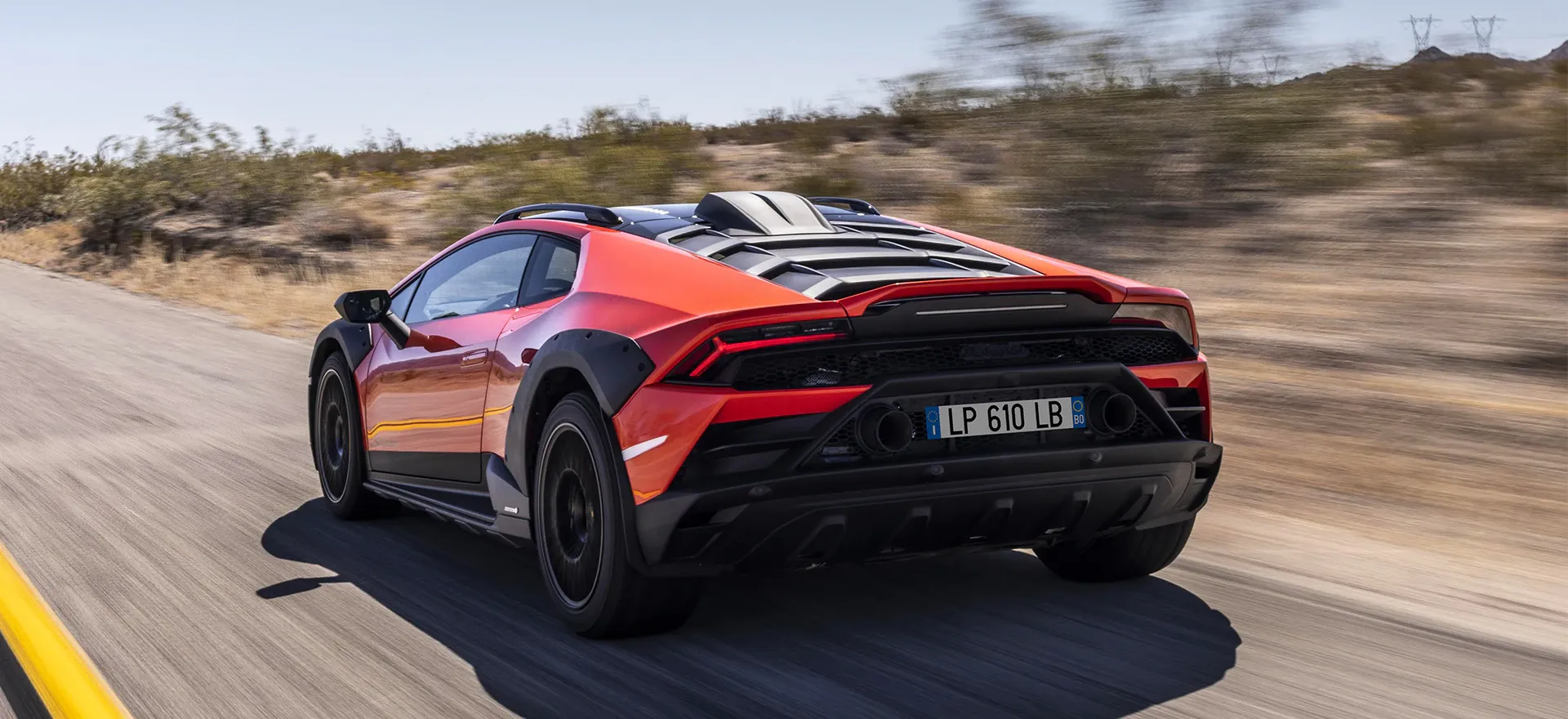 Parte Trasera Lamborghini Huracán Sterrato Rojo