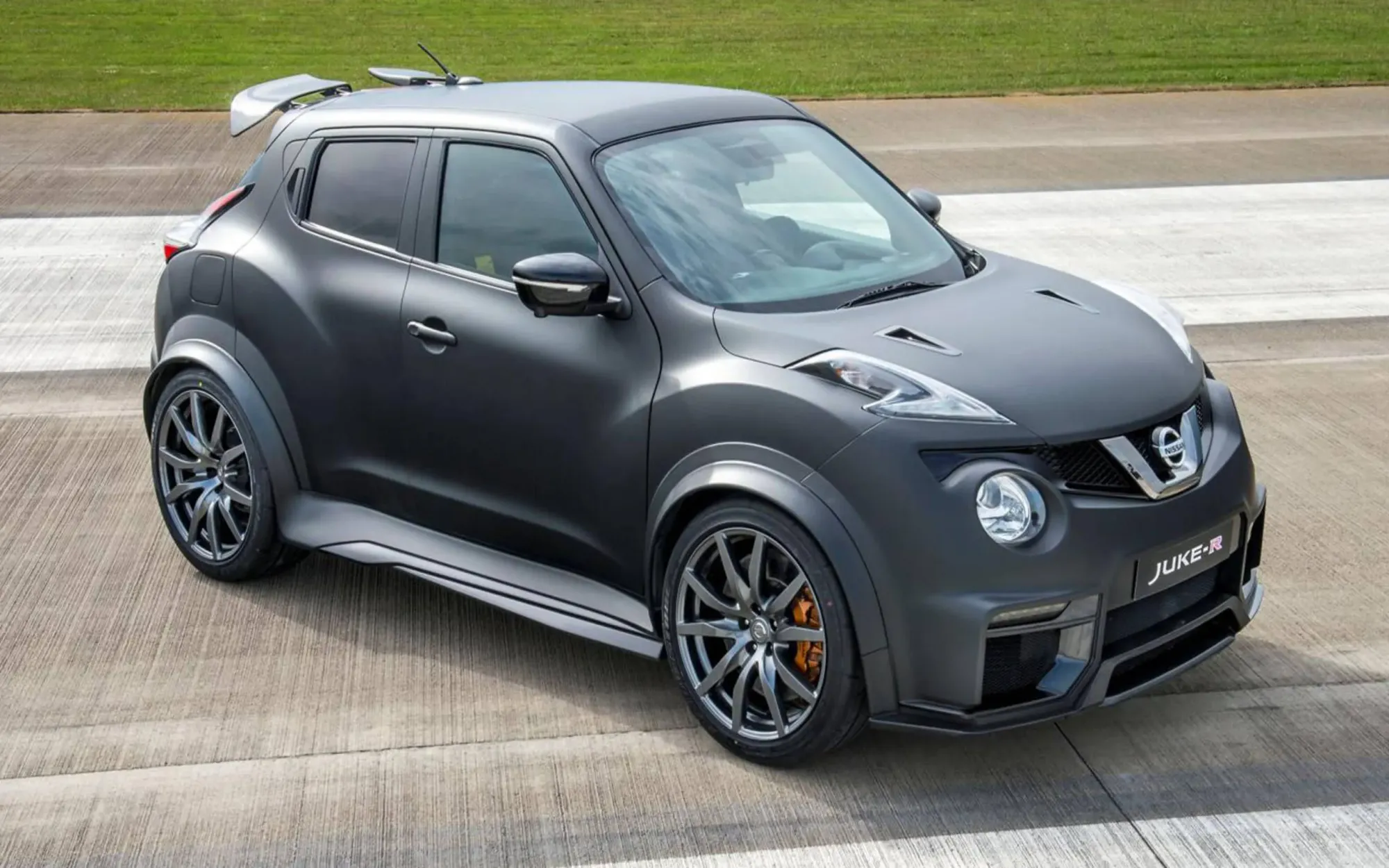 Nissan Juke-R Gris