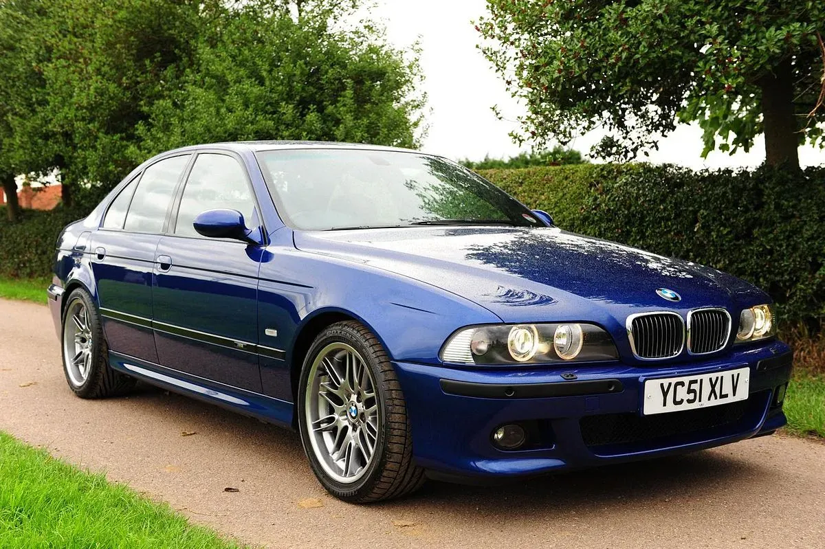 BMW E39 M5 Azul