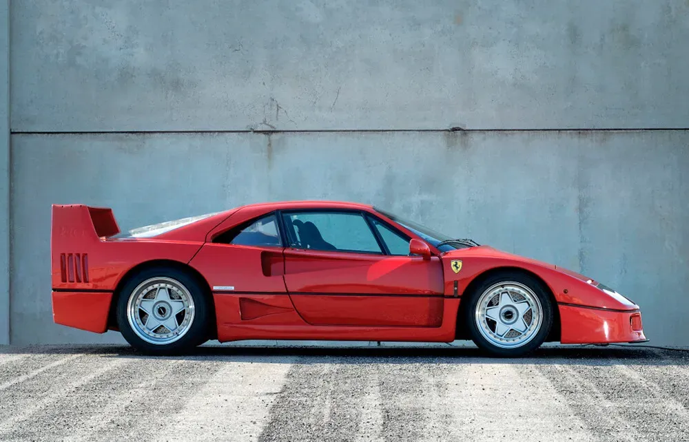 Lateral Ferrari F40 Rojo