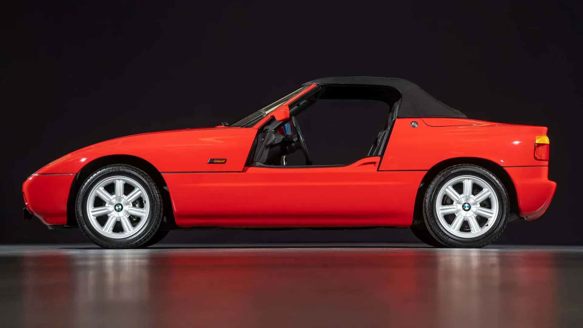 Lateral BMW Z1 Rojo