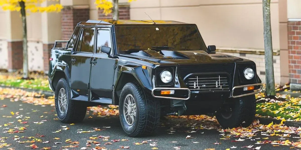 Lamborghini LM002 Negro