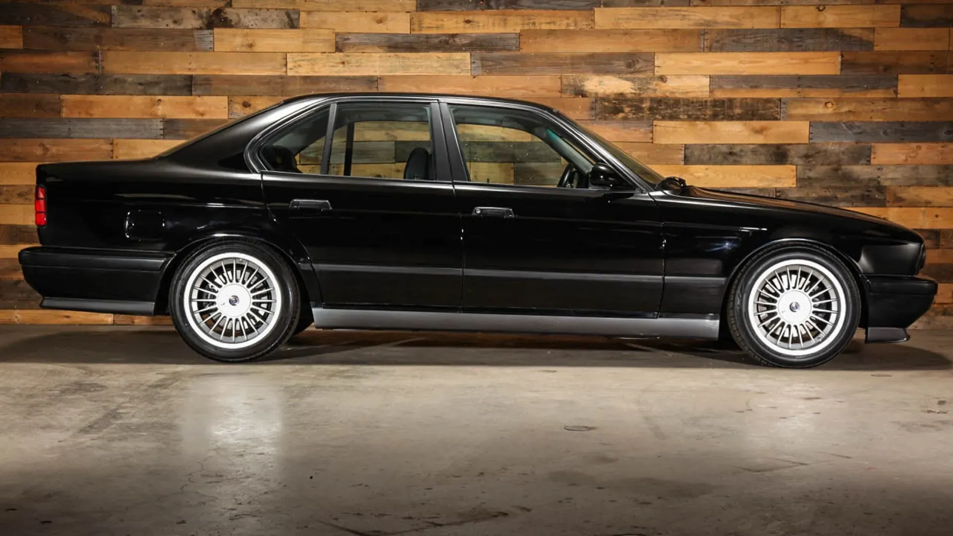 Lateral BMW M5 E34 1991 Negro