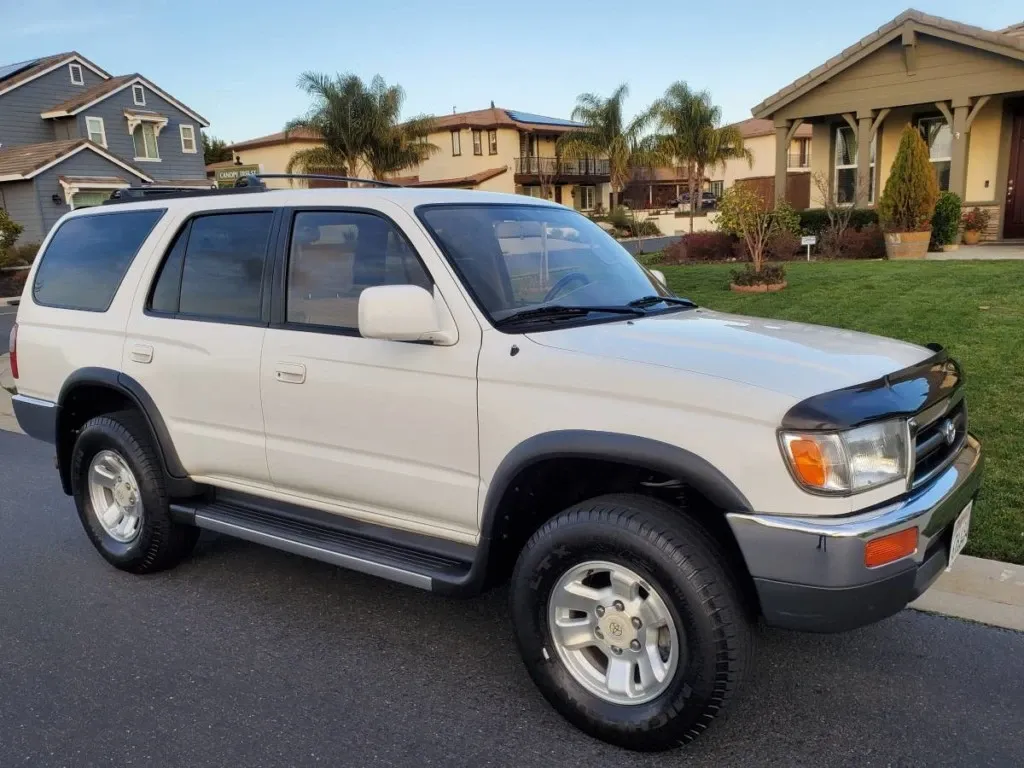 Lateral Toyota 4Runner 2000 Blanco