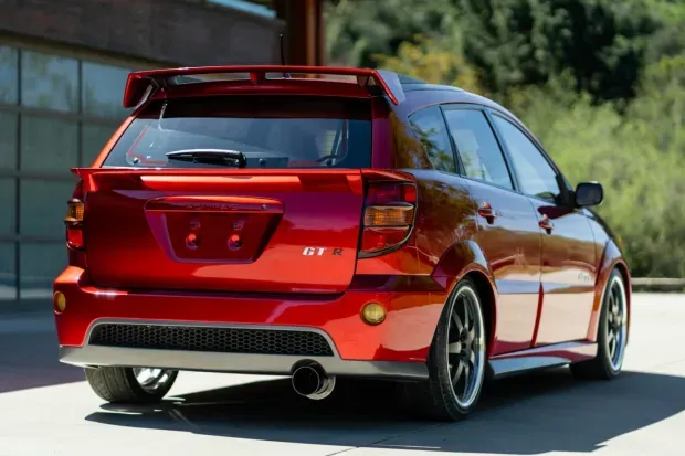 Parte Trasera Pontiac Vibe GT Rojo