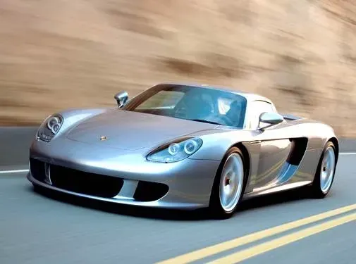 Porsche Carrera GT (2004) Plateado