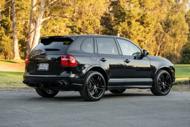 Parte Trasera Porsche Cayenne GTS 2009 Negro