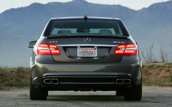 Parte Trasera Mercedes-Benz E63 AMG 2012 Gris