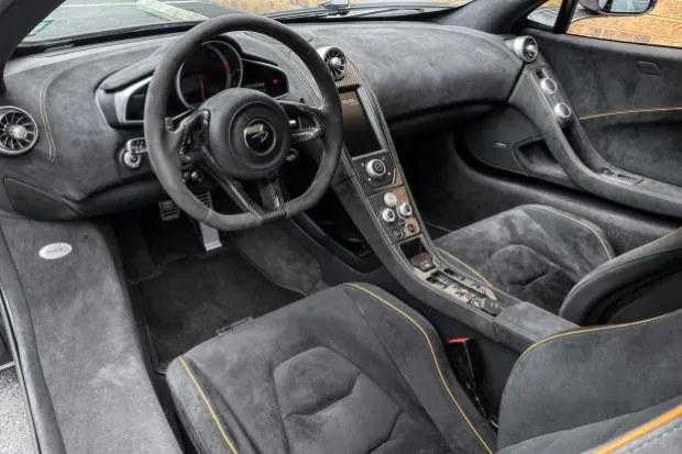 Interior McLaren 650S Spider 2015