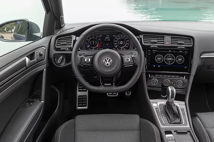 Interior Volkswagen Golf R 2018