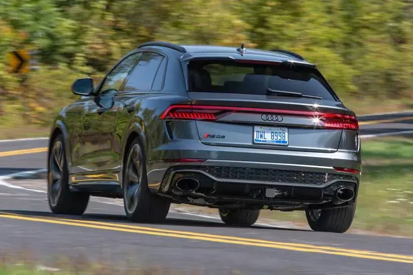 Parte Trasera Audi RS Q8 2023 Gris