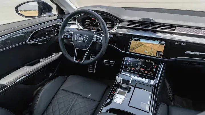 Interior Audi S8 2022