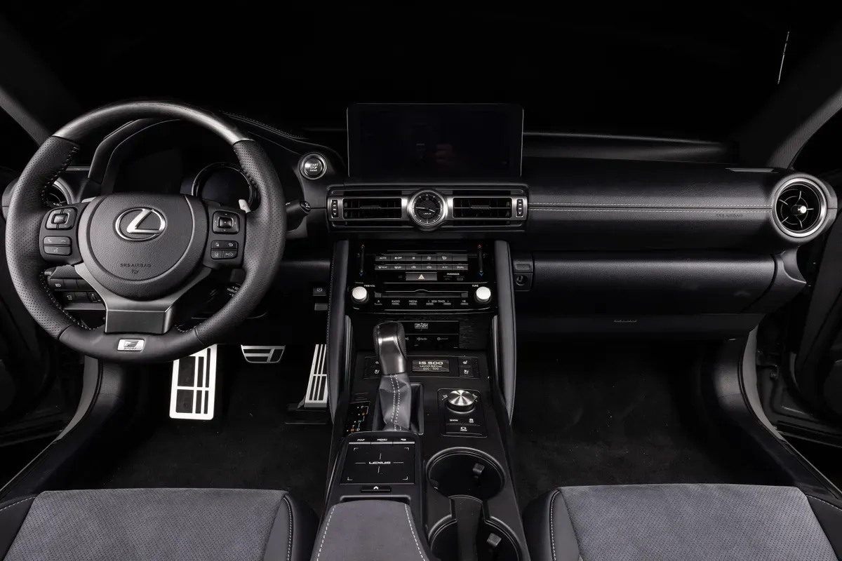 Interior Lexus IS 500 F Sport