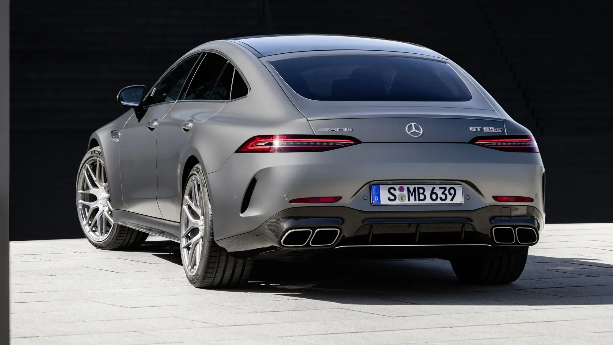 Parte Trasera Mercedes-Benz AMG GT 2019 Gris