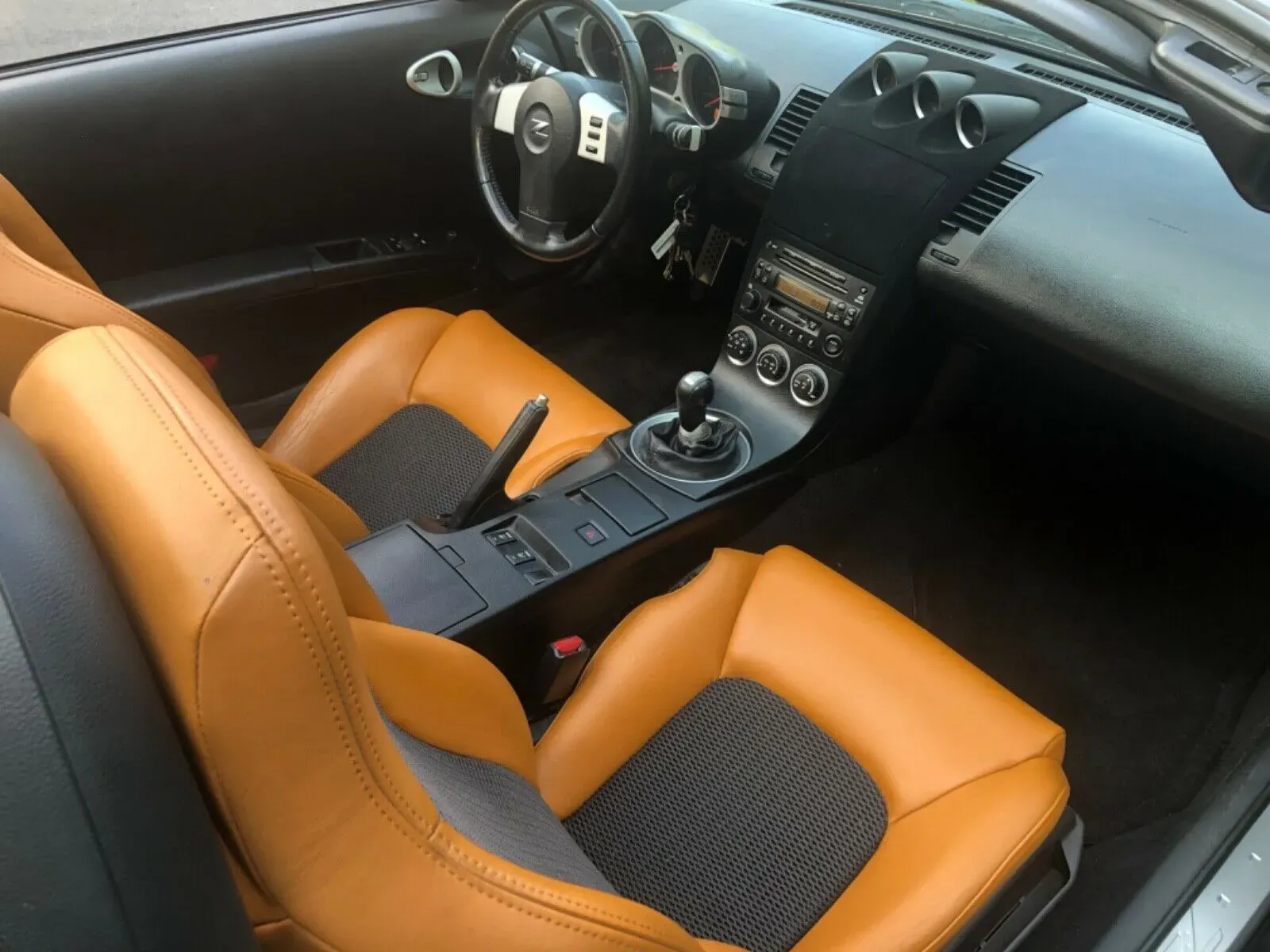 Interior Nissan 350Z 2004