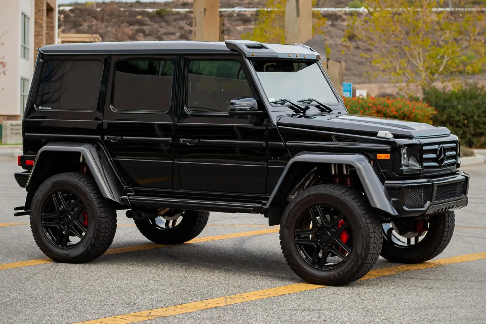 Lateral Mercedes-Benz G550 4x4² Negro