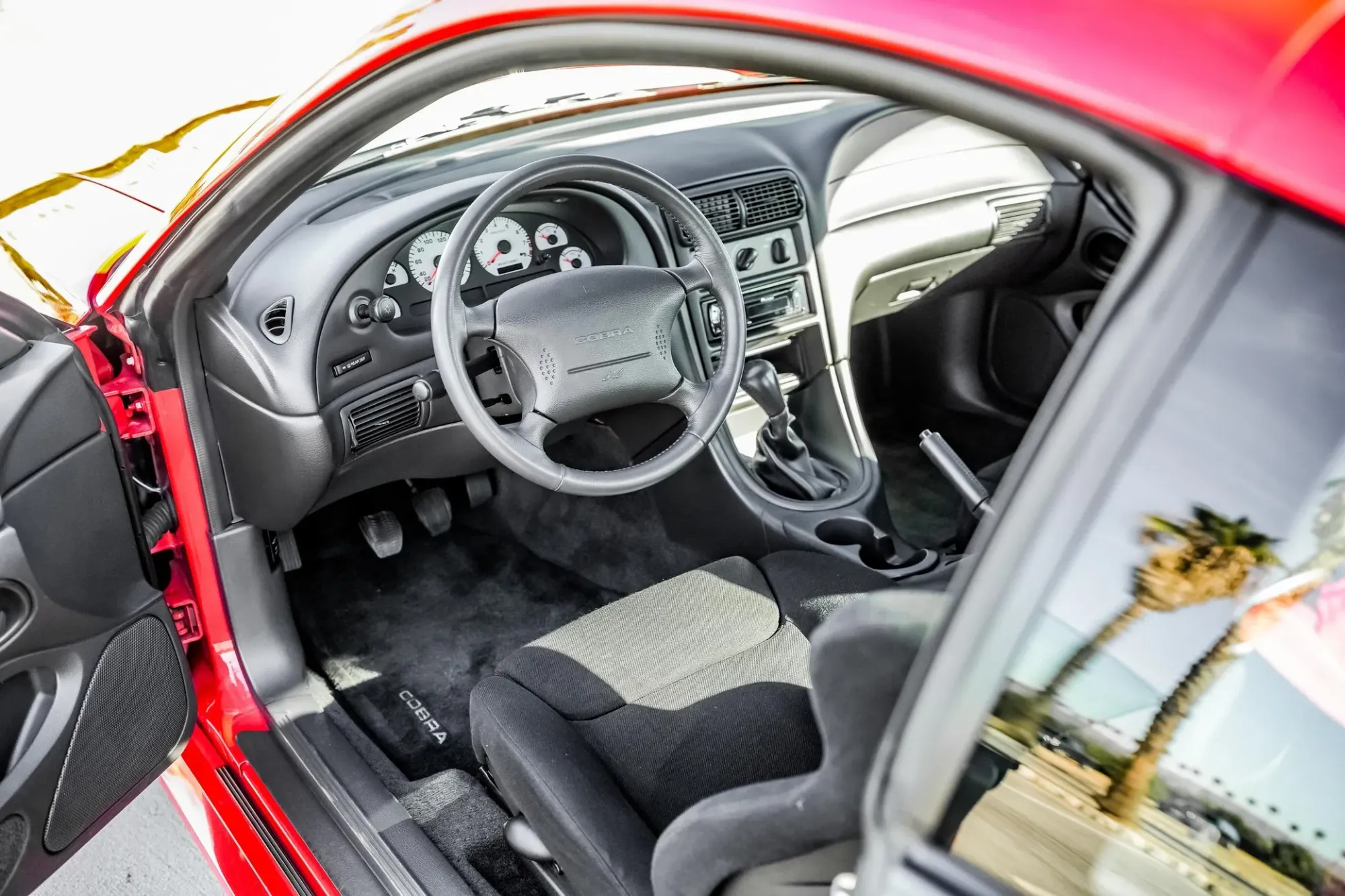 Interior Ford Mustang SVT Cobra R 2004