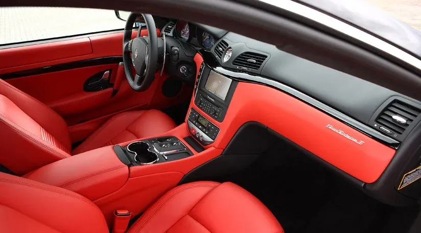 Interior Maserati GranTurismo MC 2008