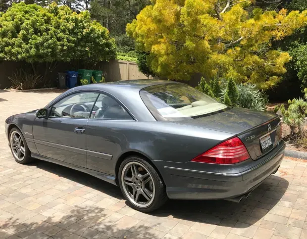 Lateral Mercedes-Benz CL65 AMG 2006 Gris