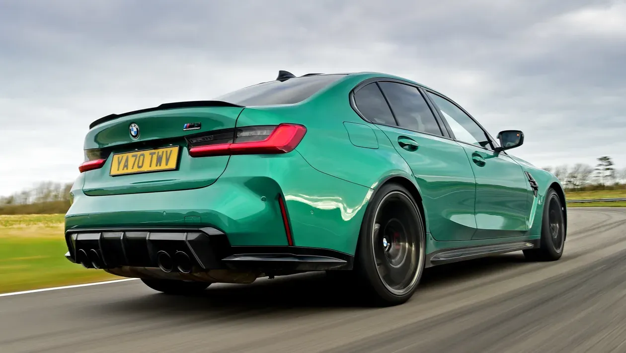 Parte Trasera BMW M3 2021 Verde