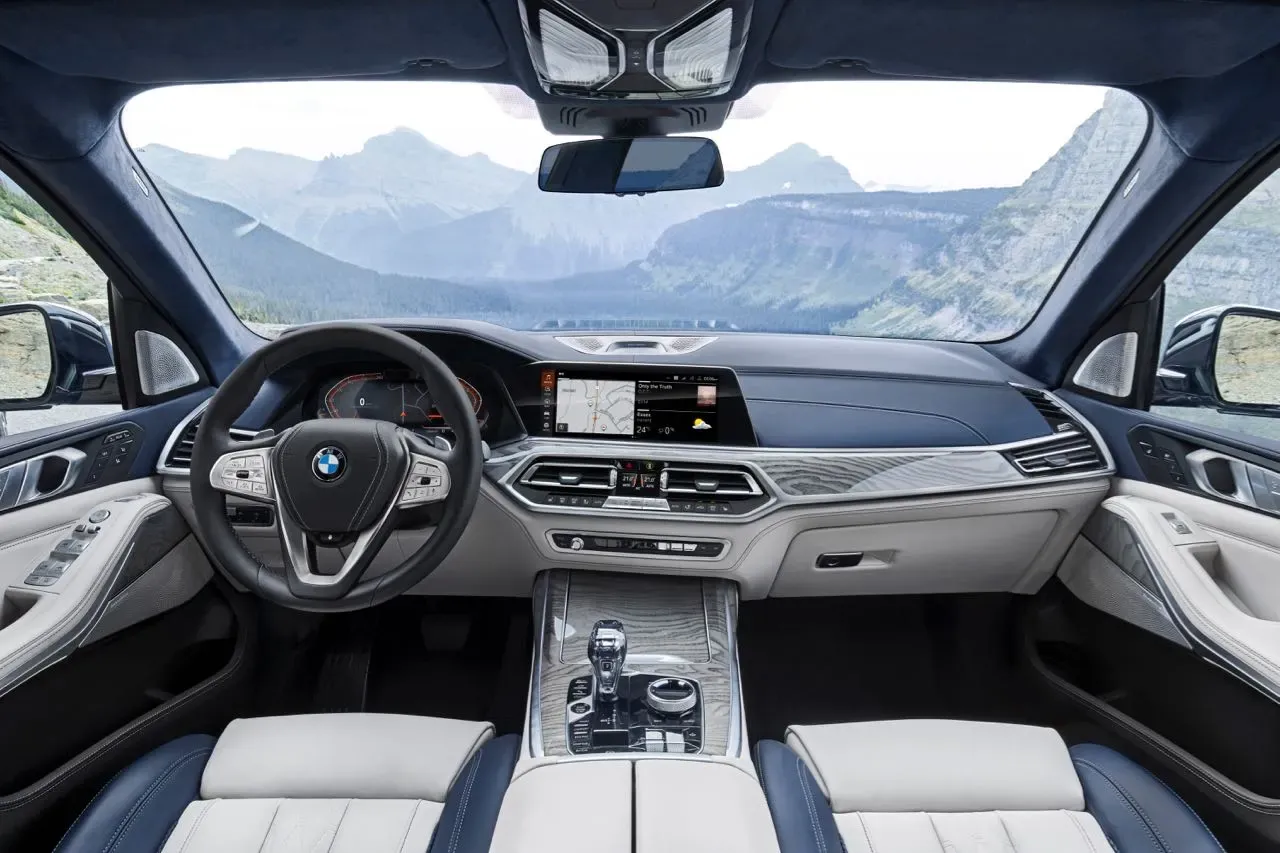 Interior BMW X7 2019