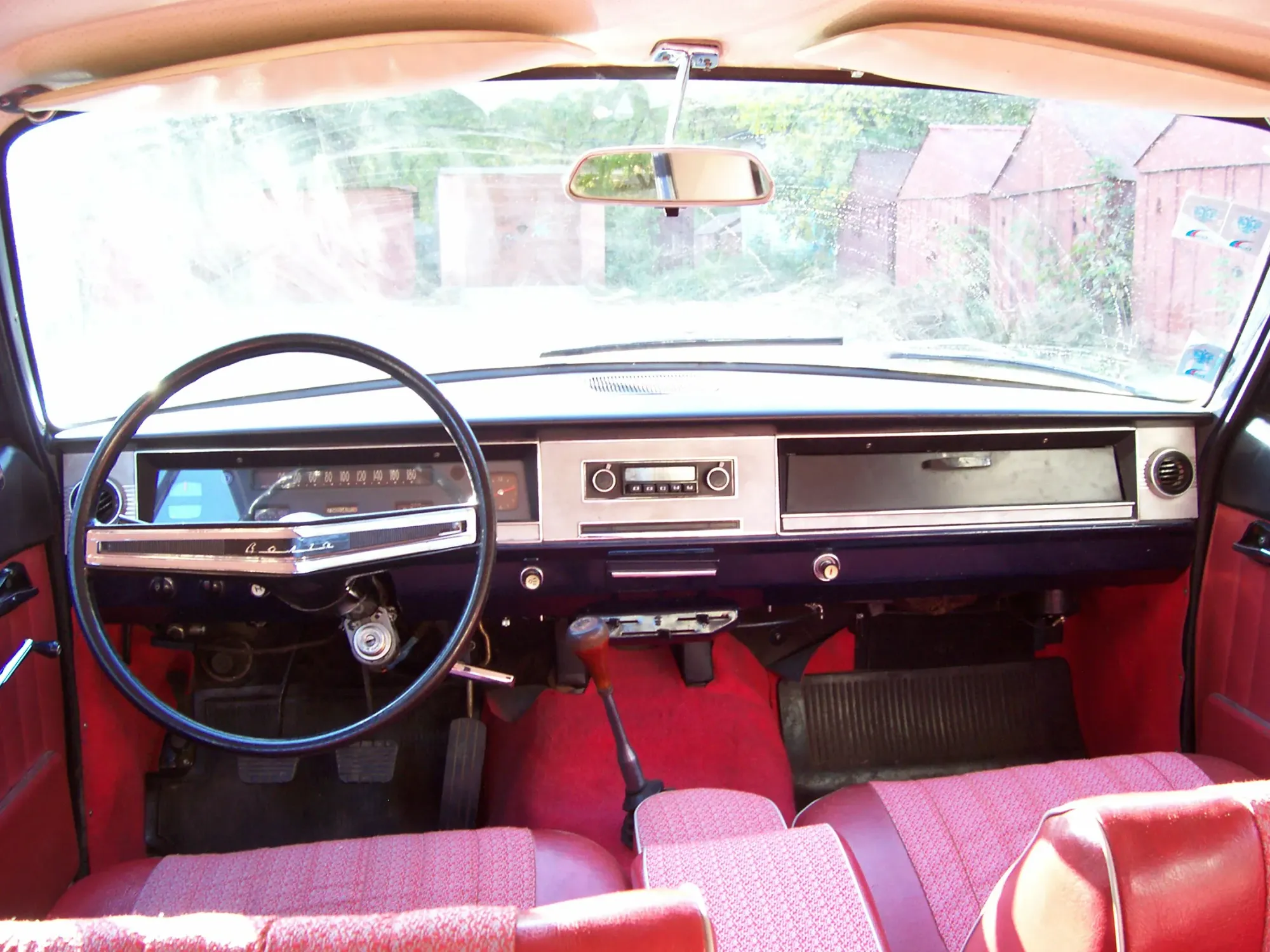 Interior Volga Gaz 24-10