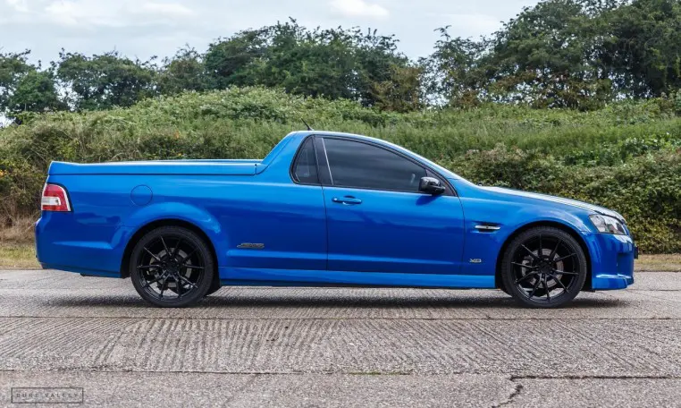 Lateral Holden Ute Azul