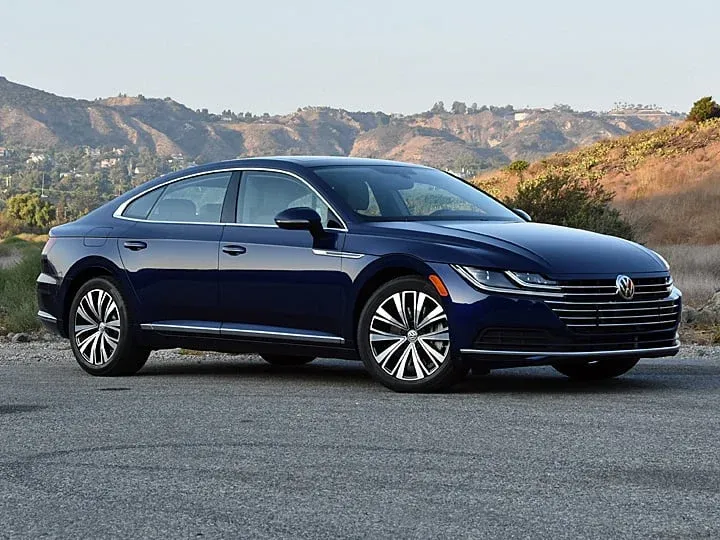 Lateral Volkswagen Arteon 2019 Azul Oscuro