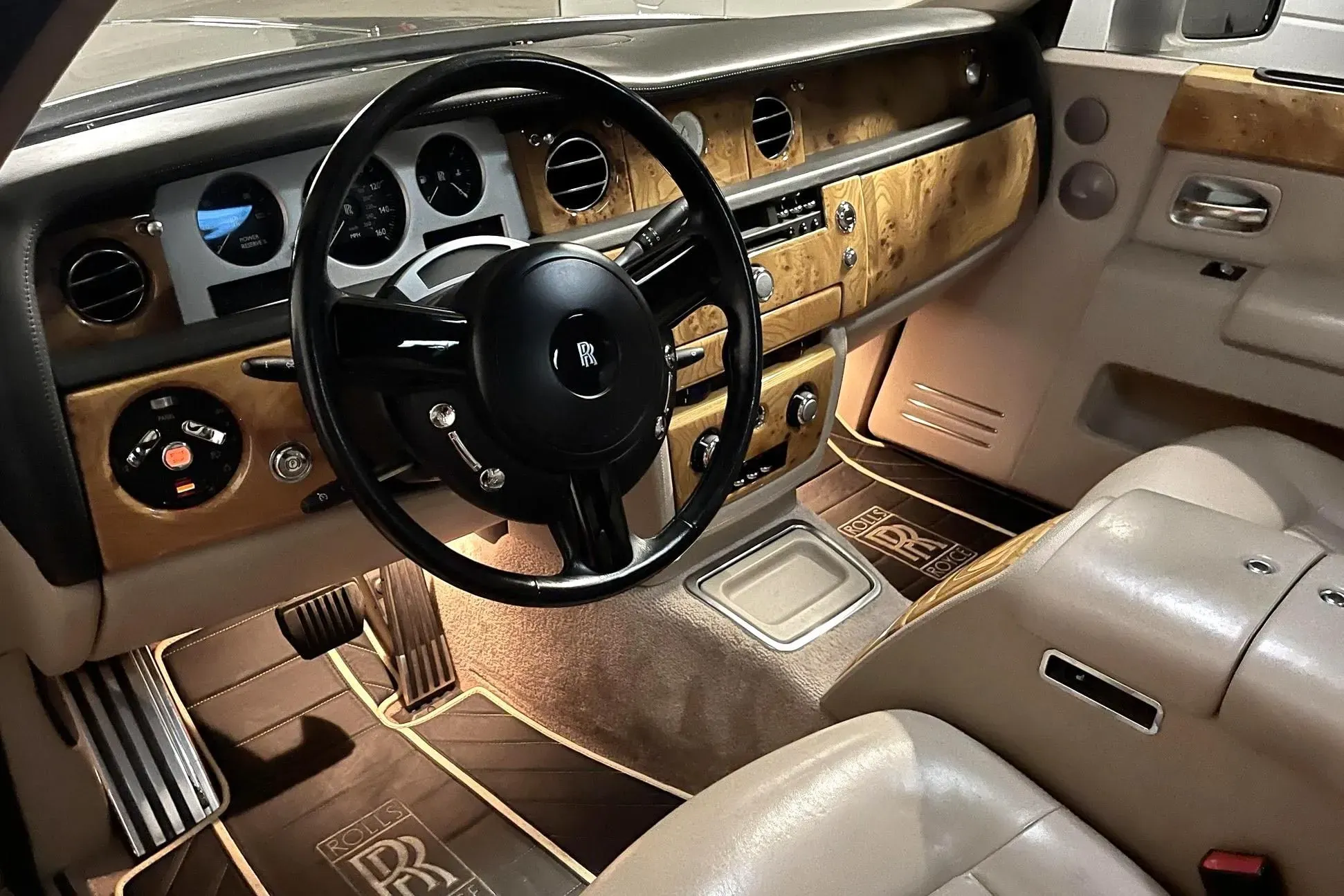 Interior Rolls-Royce Phantom 2004