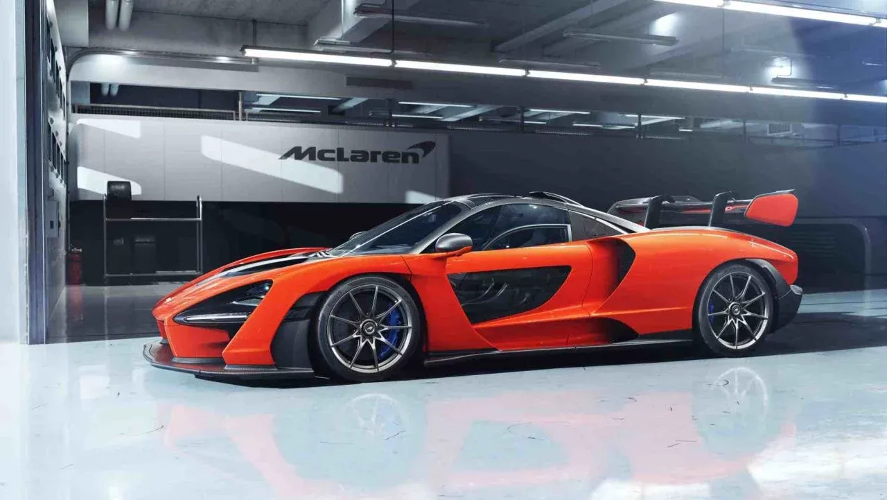 Lateral McLaren Senna Naranja