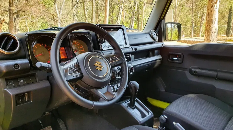 Interior Suzuki Jimny 2021