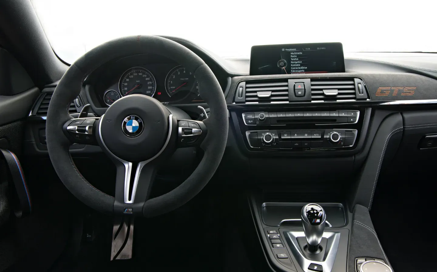 Interior BMW M4 GTS 2017