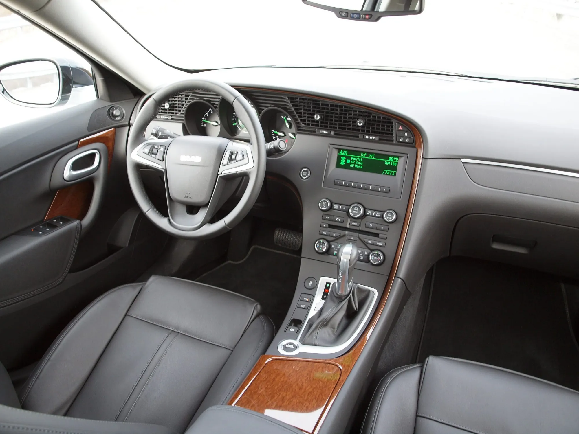 Interior Saab 9-5 2011