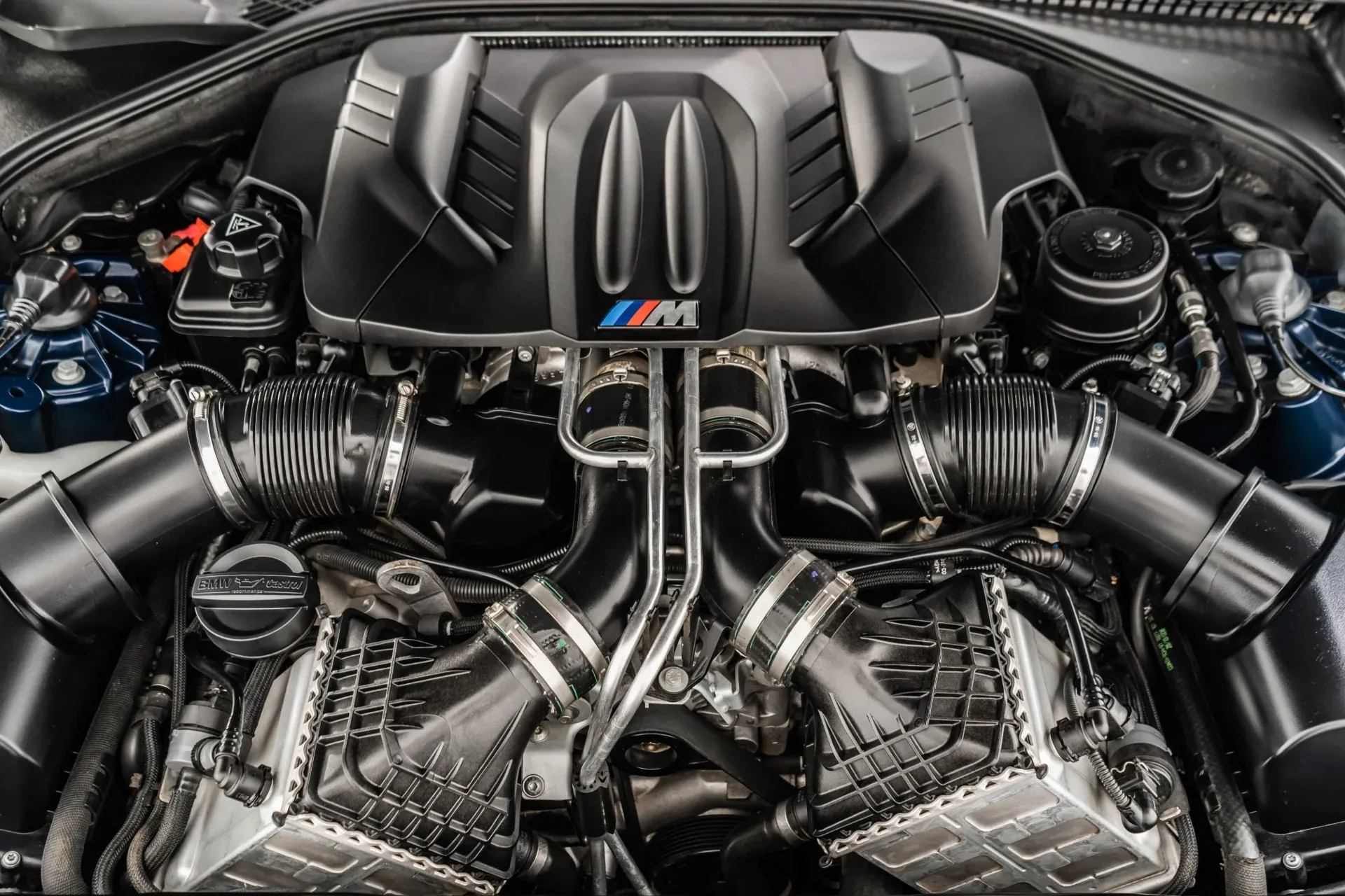 Motor BMW M6 2014