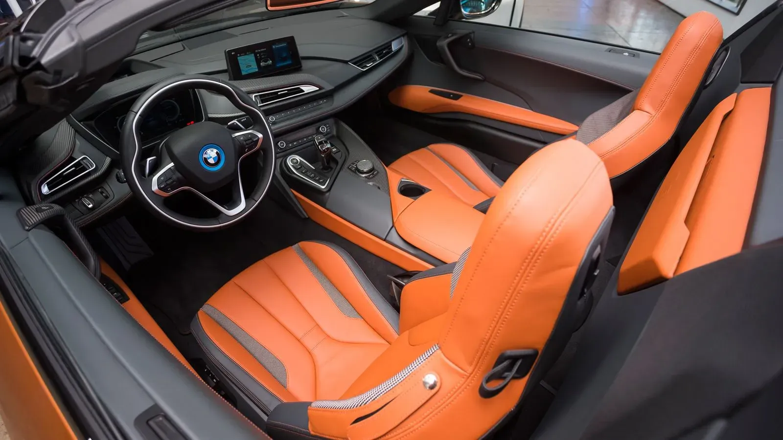 Interior BMW i8 Roadster 2019