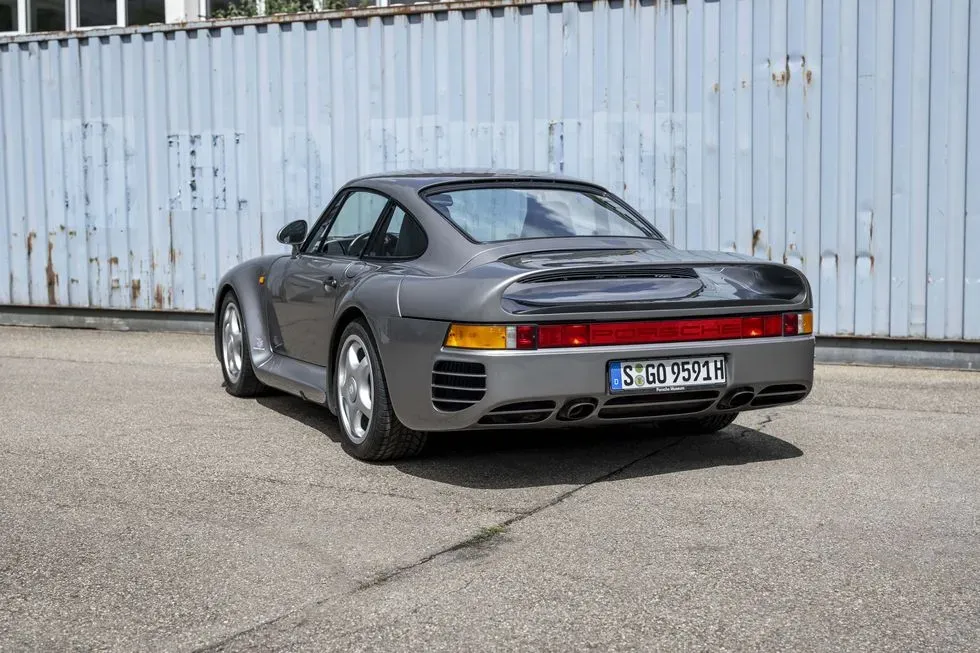 Parte Trasera Porsche 959 Plateado