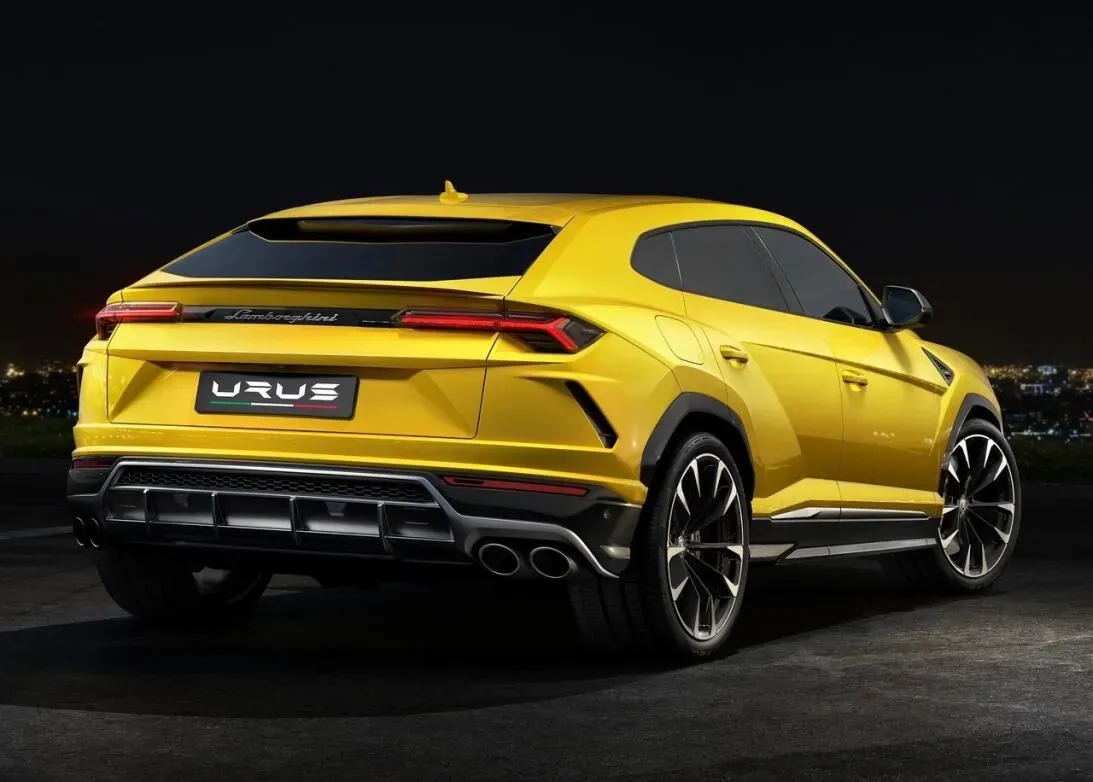 Parte Trasera Lamborghini Urus 2019 Amarillo