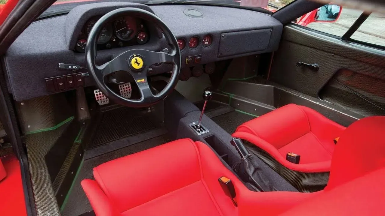 Interior Ferrari F40