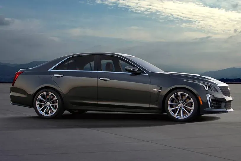 Lateral Cadillac CTS-V 2019 Gris