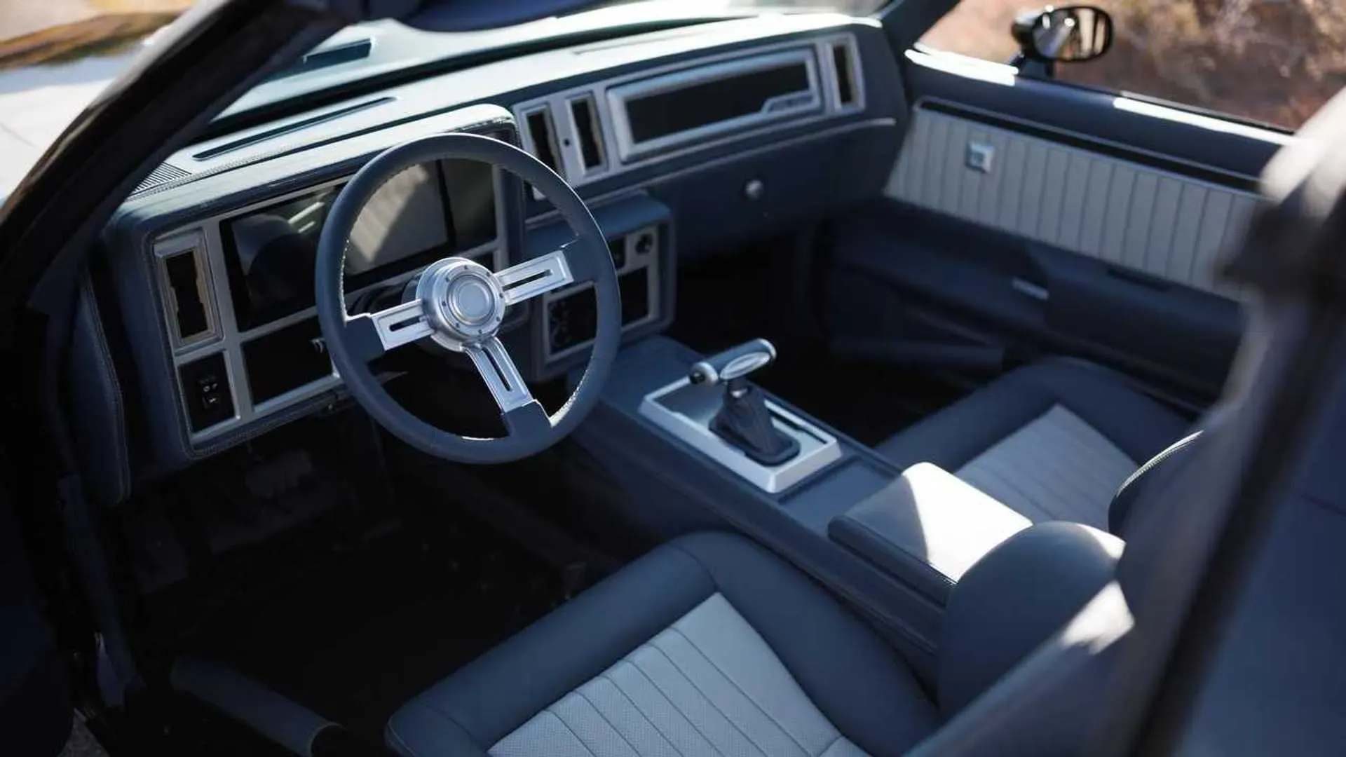 Interior Buick Grand National 1987